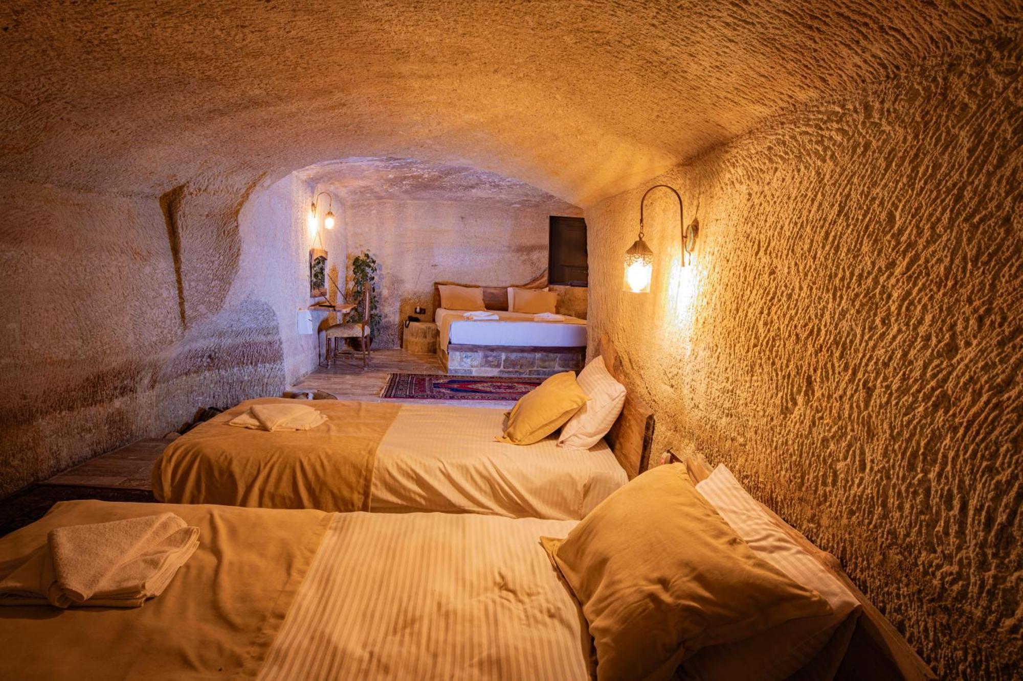 Sur Cave Hotel Юргюп Екстериор снимка